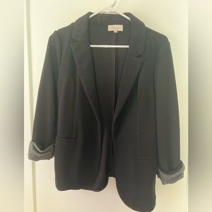 Black 3/4 length sleeve jacket